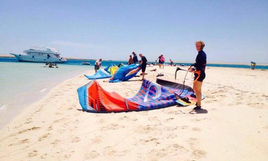 Aulas de kitesurf com instrutor profissional em Hurghada, Egito