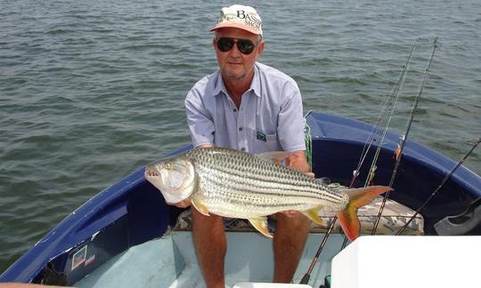 Safari de pesca de tigres en el río Zambezi