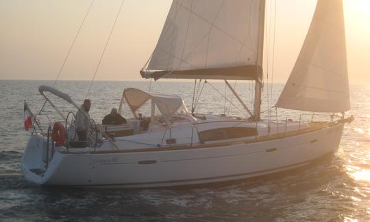 Charter 40ft "Peppina" Oceanis 40 Sailing Yacht  In Nettuno, Italy