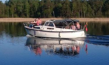 Excursion en bateau-taxi dans le parc national d'Aukštaitija en Lituanie