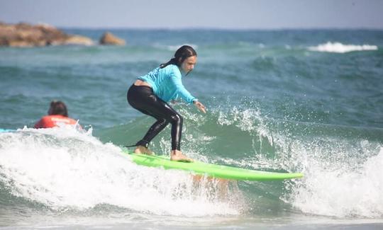 Aulas particulares de surf e aluguel de pranchas de surfe em Tel Aviv-Yafo, Israel - Galim Surf School