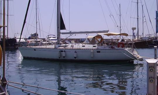 Jeanneau Sun Odyssey 52.2 en alquiler en Kalamaki Marina, Atenas, Grecia