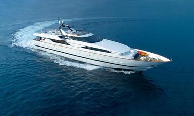 Luxury 36.7m Superyacht in Athens