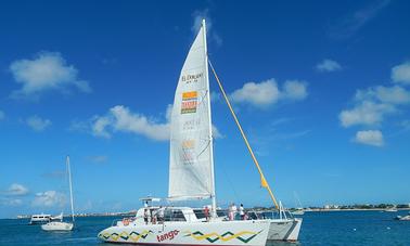 Frete de catamarã de cruzeiro para até 65 pessoas em St Maarten