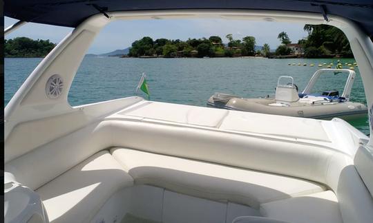 Runner 330 Motor Yacht Rental In Rio de Janeiro, Brazil