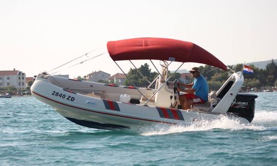 Barco inflável Barracuda 530 para 8 em Sukosan, Zadar