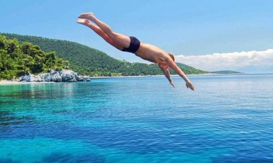 Alquiler de balandra «Kapetanissa Ageliki» de 53 pies en Volos, Grecia