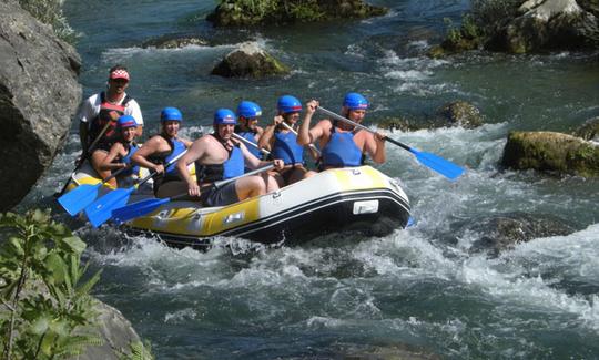 Emocionante aventura de rafting em Omiš, Croácia