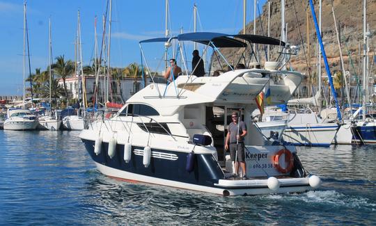 Hermoso alquiler de yates a motor en Gran Canaria, España