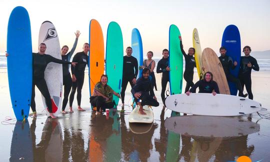 Camp de surf/école de surf à Agadir, Maroc avec des guides professionnels