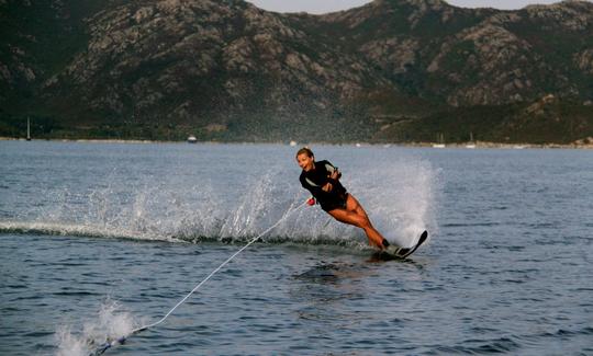 Desfrute de horas emocionantes de wakeboard em Saint-Tropez, França