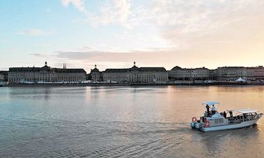 Party Boat Rental in Bordeaux Nouvelle, France For 12 Person!