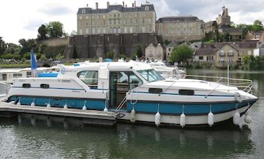 Canal Boat to explore Anjou (8/10 persons)