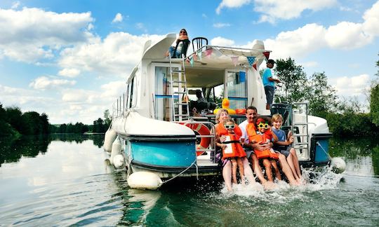 Bateau fluvial pour explorer l'Anjou (6/10 personnes)