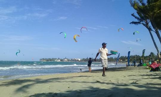 Clases de kitesurf con un instructor de IKO en