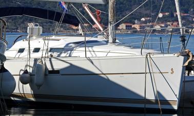 Beneteau Oceanis 323 Clipper Despina Cruising Monohull Biograd na Moru, Croatia