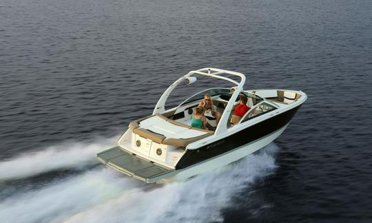 Four Winns 230H • Alquiler de Bowrider en Zadar