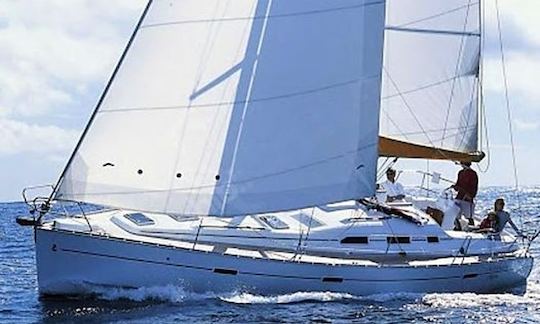 Iate à vela Charter Beneteau Oceanis 393 em Marmaris, na Turquia