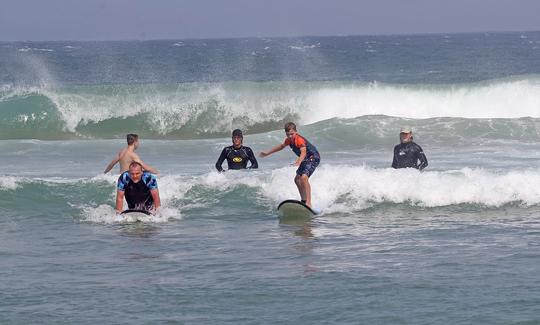 Lección privada de surf de 1 hora en KwaZulu-Natal, Sudáfrica