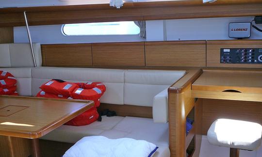 Navegue pelo iate à vela Sun Odyssey 49i em Sukosan, Zagreb