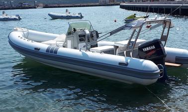 Clubman 24 RIB para 16 pessoas disponível para alugar em Cannigione, Itália