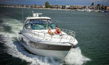 52' Cruiser Yacht for 12 Guests in Newport Beach, California