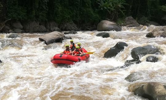 Rafting en eau vive à Chiang Mai à Mae Taeng+VTT 1 heure.