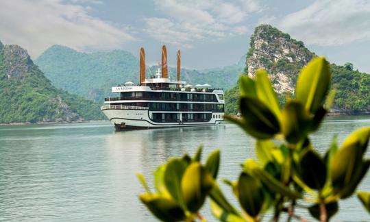 Reserve o cruzeiro La Regina Legend em Ha Noi, Vietnã