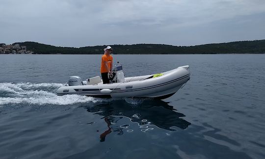 Pack de adrenalina para deportes acuáticos, Nav 490 y Honda 50