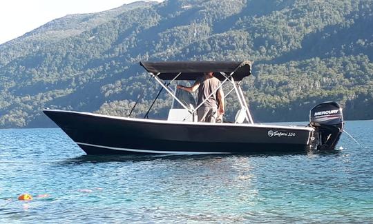 Bermuda Sport 180 Bowrider on Patagonian lakes in Puerto Manzano, Neuquén