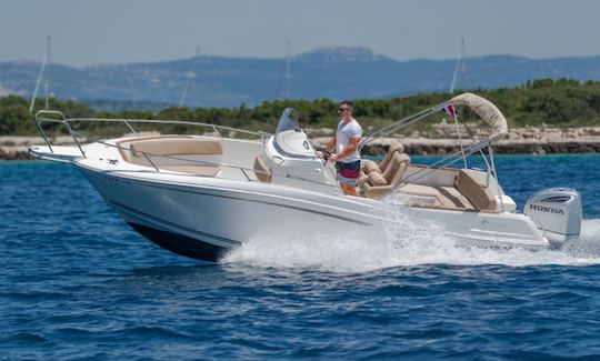 Jeanneau Cap Camarat 7.5 cc  THE BEST RENTAL IN TROGIR, KASTELA AND SPLIT