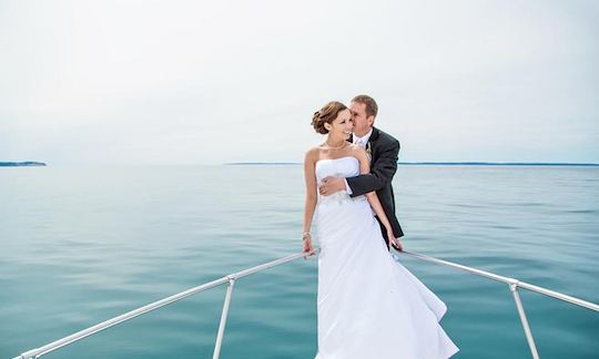 Promise Your Love in Positano By Boat