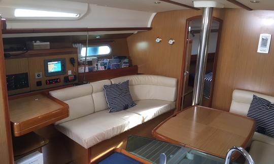 Jeanneau Sun Odyssey 42i - Location de voilier à Sotogrande - Espagne