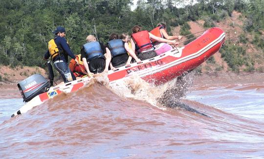 Aventure en rafting sur Tidal River en Nouvelle-Écosse, au Canada - Options de marées extrêmes, hautes et régulières !