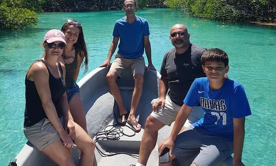 Snorkeling Trip in the Island of Roatan with Captain Lewis & Keaton