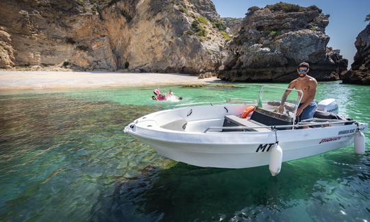 Explore the Amazing Arrábida, Setúbal and Sesimbra  - Private Boat Rental