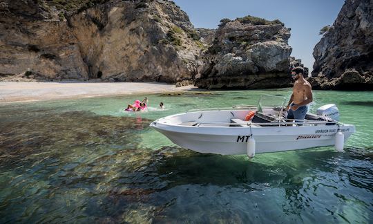 Explore the Amazing Arrábida, Setúbal and Sesimbra - Private Boat Rental