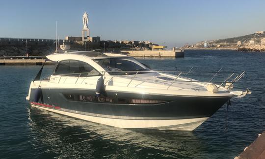 Power Mega Yacht Charter em Beirute, Líbano