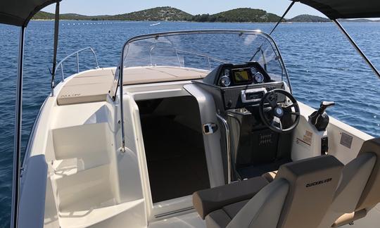 Quicksilver 755 Sundeck for 8 Person in Tisno, Croatia!