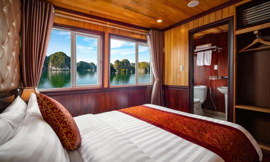 Lavender Elegance Cruises | Kayak de 2 días - Cuevas - Taichi - ¡Vistas al mar desde Hanoi!