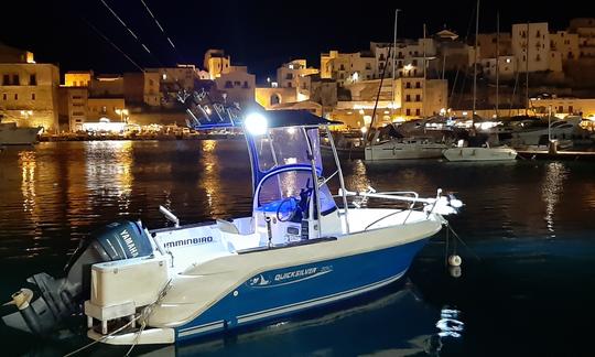 Carta de pesca em Castellammare del Golfo, Sicilia com o capitão Bruno