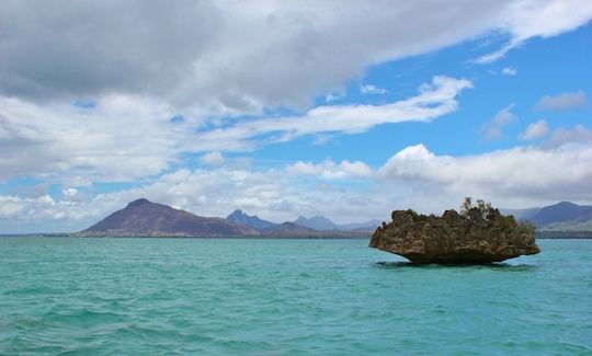 Speed Boat Excursion to Gabriel Island in Mauritius