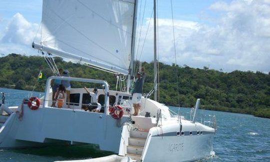 ¡Hermoso catamarán de crucero de 43 pies en Bahía!