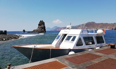 Inboard Propulsion Rental for Up to 20 People in Lipari, Italy