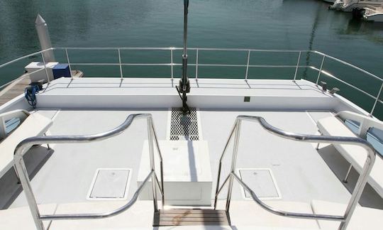 Spacious Power Catamaran Rental in Dubai for 50 person!