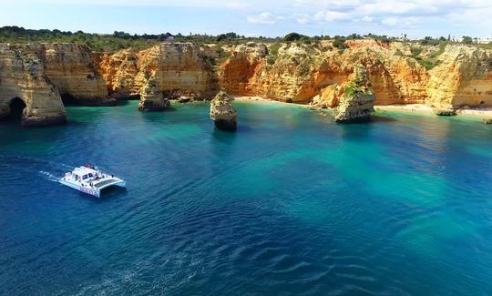 Cruzeiro de catamarã Mara de Albufeira a Benagil