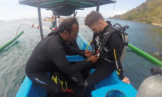 Prueba el buceo en Padang Bai, Bali