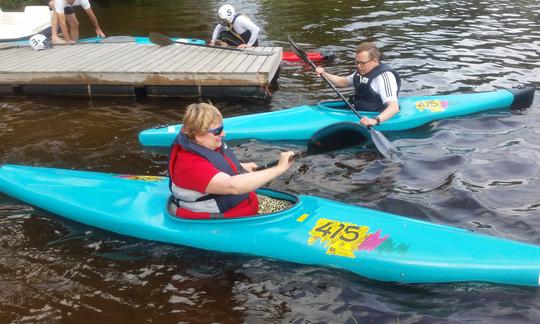 Explorez Jyväskylä, en Finlande, en kayak avec des amis !