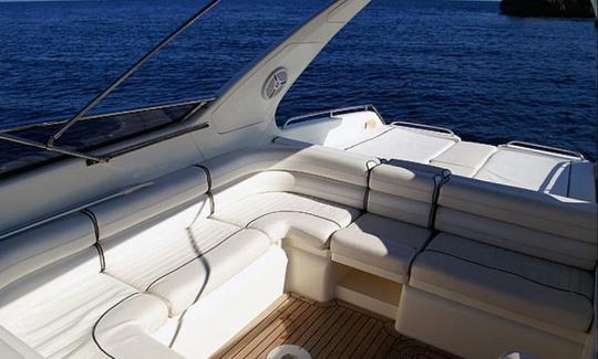 Lancha de iate Sunseeker de luxo com melhor relação custo-benefício para alugar em Can Tho $378/hora