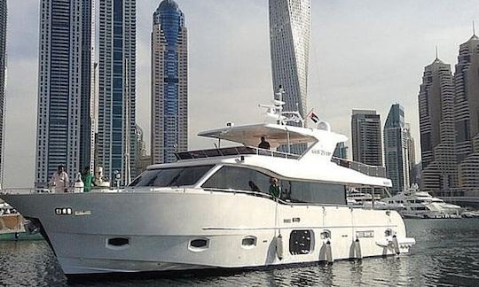 Alugue o Gulf Craft Power Mega Yacht de 75 pés em Sheikh Zayed, Dubai